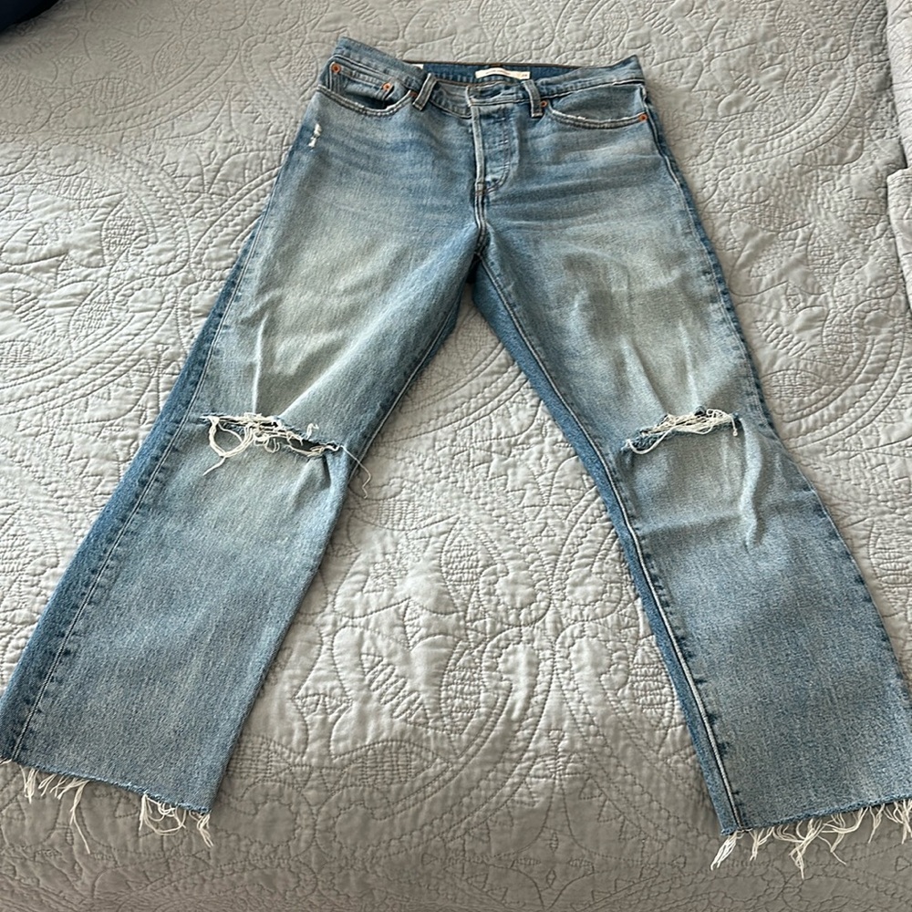 Levis wedgie straight jeans size 28
